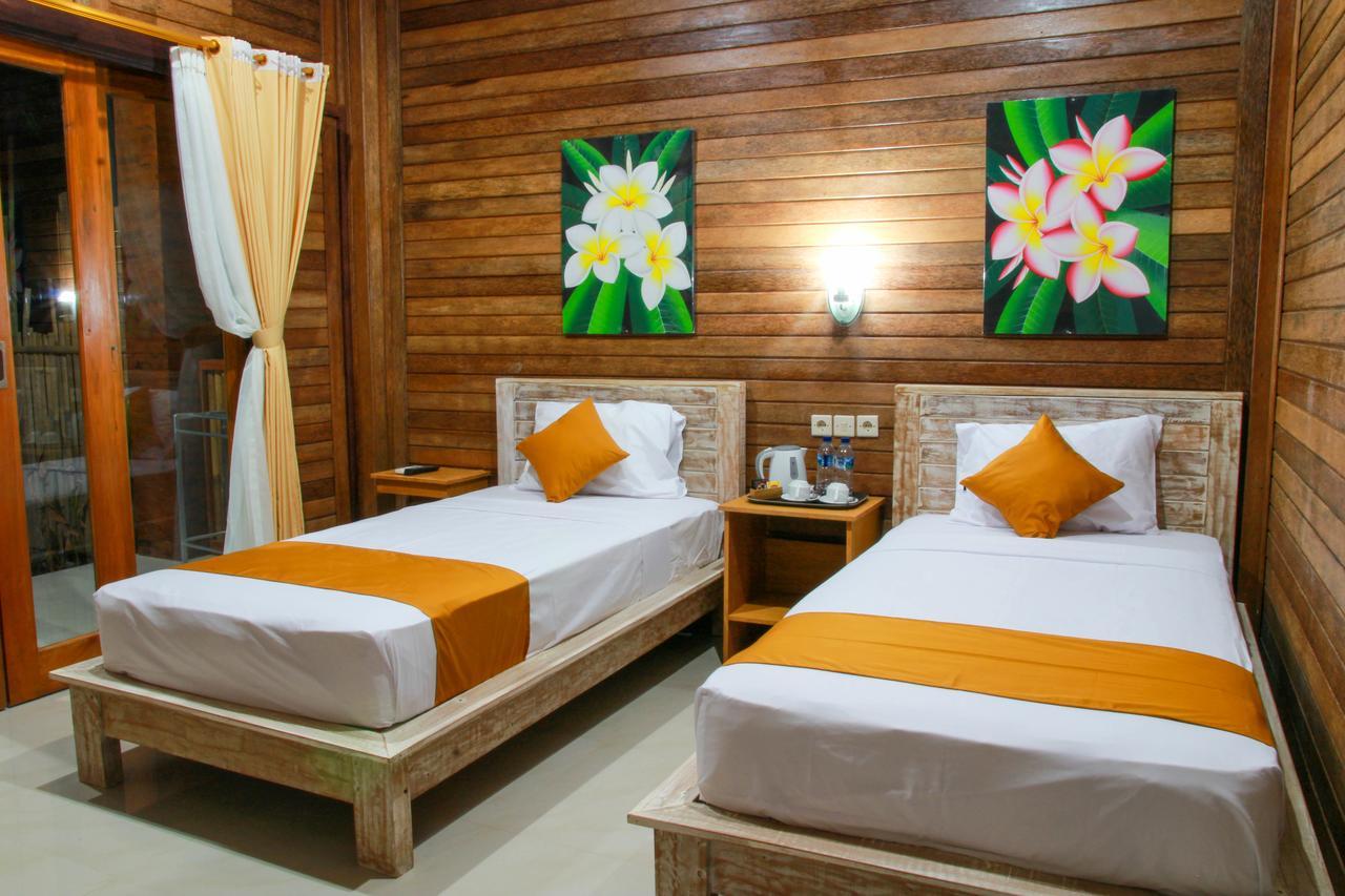 D'Tegal House Hotel Nusa Lembongan Exterior photo