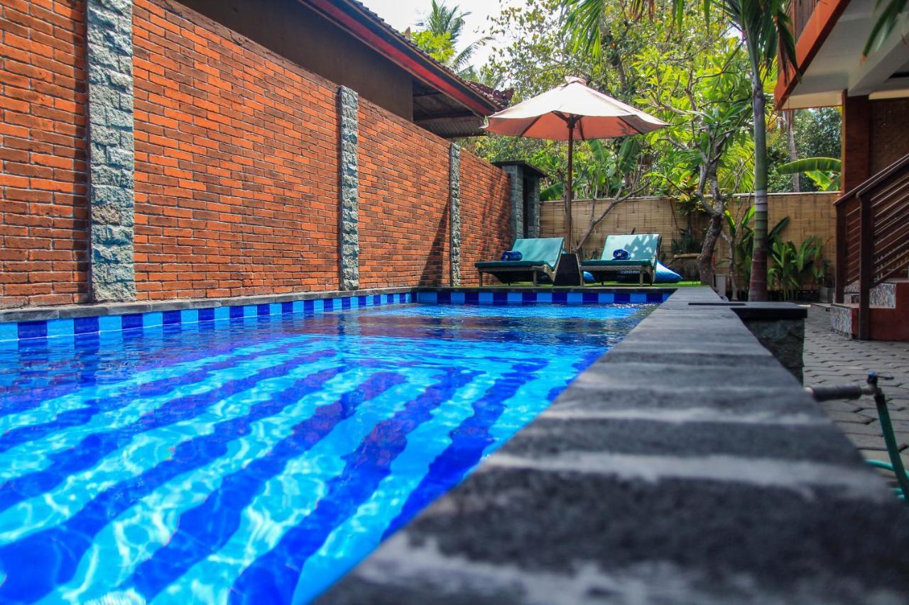 D'Tegal House Hotel Nusa Lembongan Exterior photo